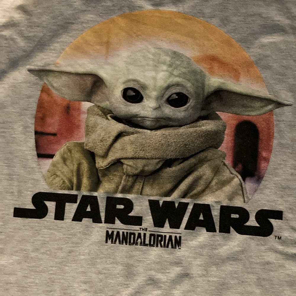 Graphic T - STAR WARS Mandalorian comfy loose fitting T-Shirt size (15-17)